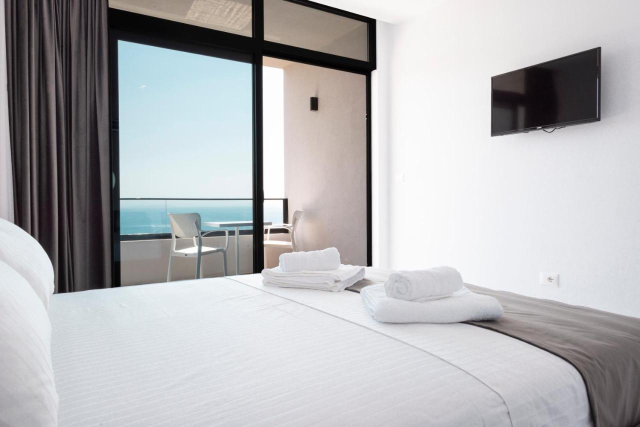 Wait 'N Sea Hotel Himare Exterior photo