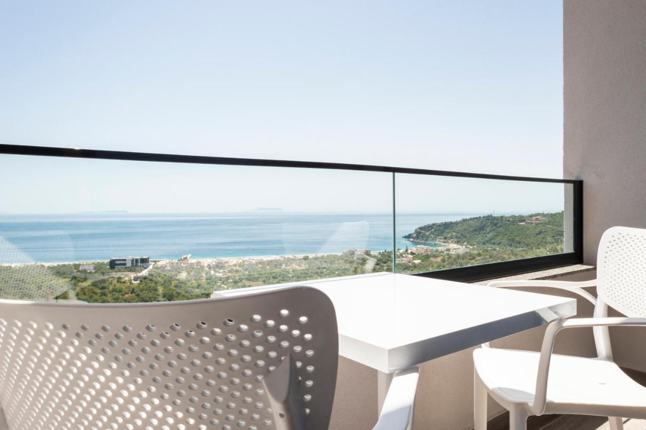 Wait 'N Sea Hotel Himare Exterior photo